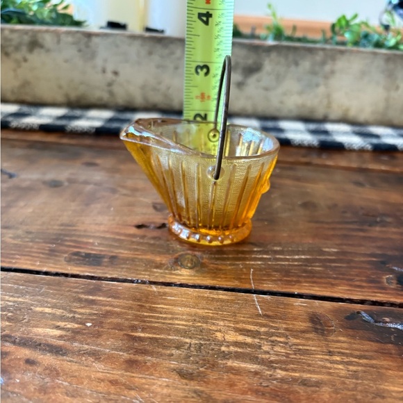 Amber Glass Miniature Depression Glass
Coal Bucket with Handle vintage - Picture 7 of 8